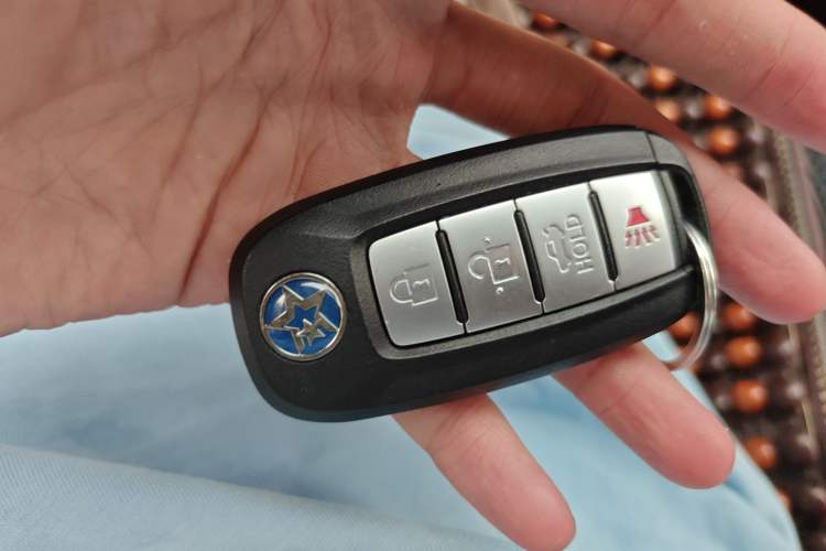 Used Venucia D60EV 2022 Standard Range Smart Drive Version Vehicle Key