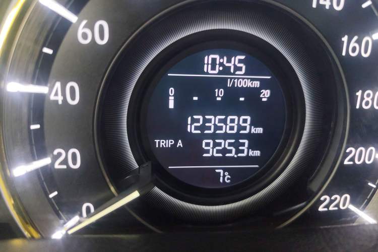 Used Honda Elysion 2016 2.4L Style Edition
