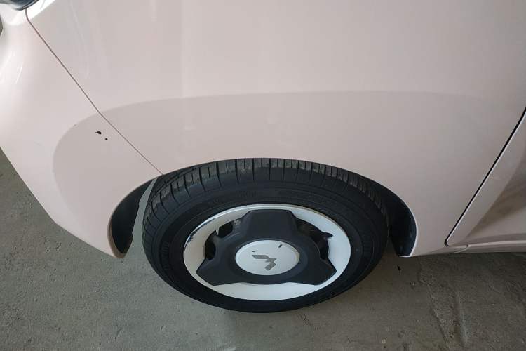 Used Wuling Hongguang MINIEV 2021 Macaron Premium Model – Lithium Iron Phosphate