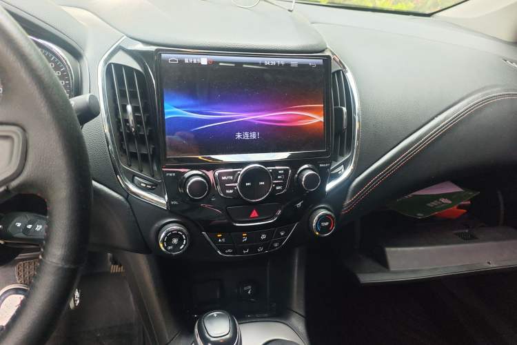 Used Chevrolet Cruze 2017 1.5L Automatic Pioneer Sunroof Edition
