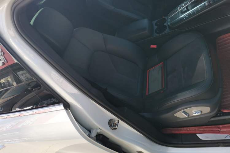 Used Porsche Macan 2014 Macan 2.0T
