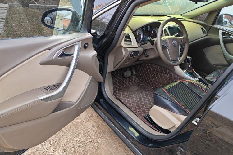 Used Buick GT 2012 GT 1.6L Automatic Fashion Edition
