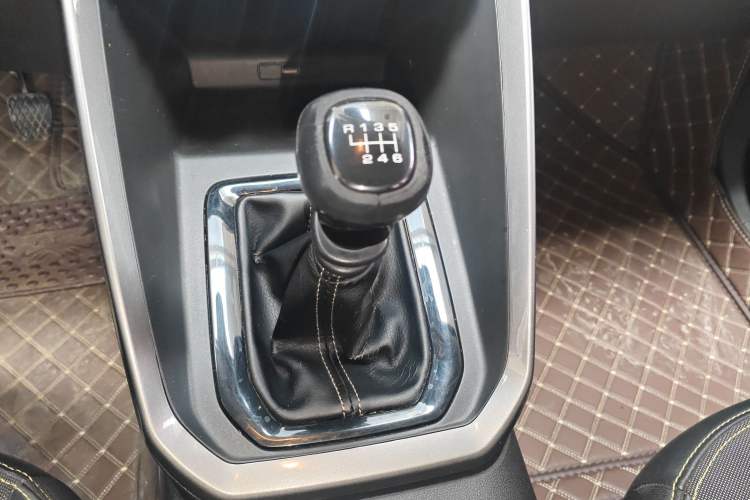 Used Baojun RS-3 2020 1.5L Manual Elite Version with 24-Hour Online Service
