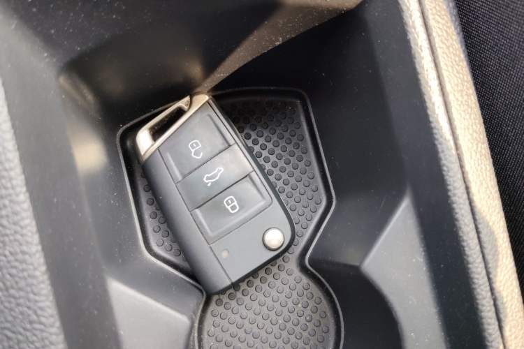 Used Volkswagen T-ROC 2023 280TSI DSG Two-Wheel Drive Time Edition
