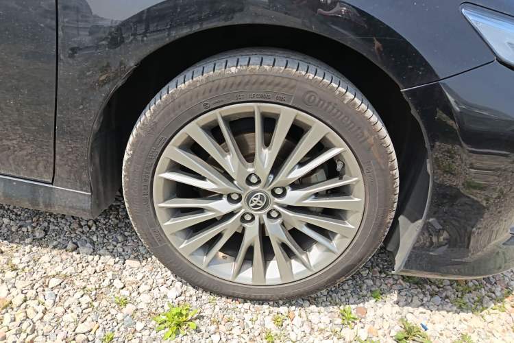 Used Toyota Camry 2019 Dual-Engine 2.5 HG Luxury Edition China V Standard
