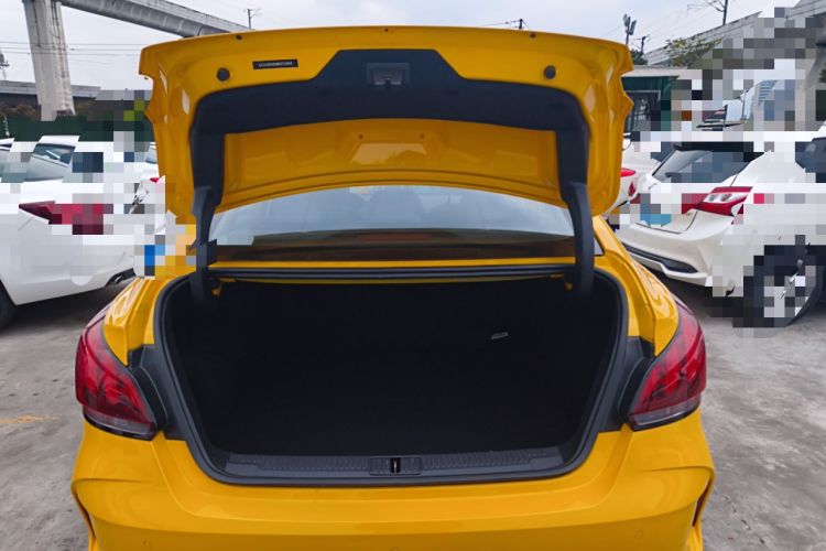 Used MG 5 2021 180 DVVT Manual Youth Luxury Edition