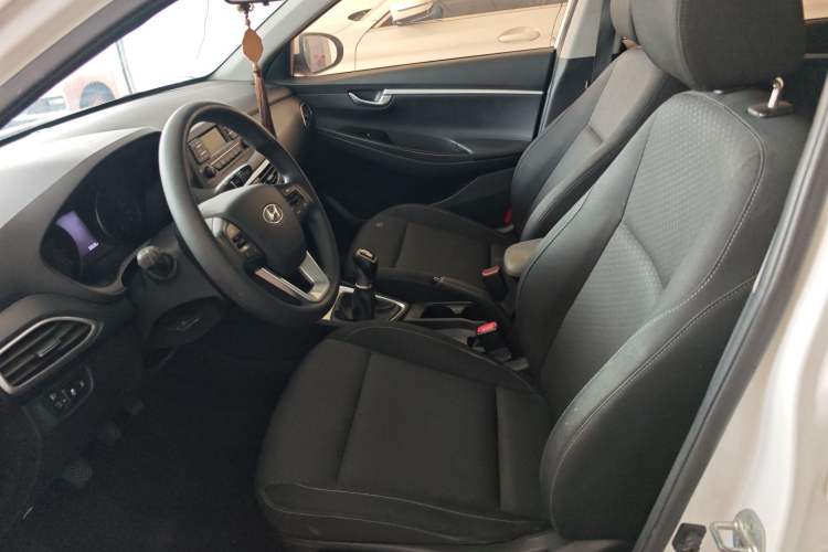 Used Hyundai Celesta 2017 1.6L Manual Enjoyment Edition GLS