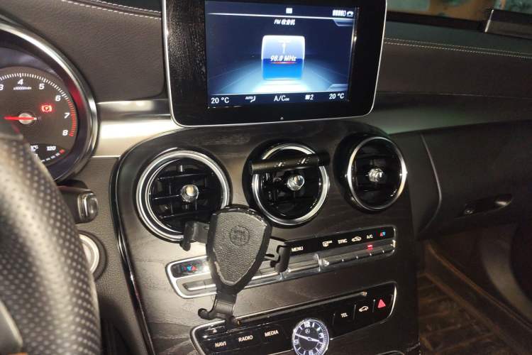 Used Mercedes-Benz C-Class 2015 C 180 L Sport Edition Audio And AC Panel