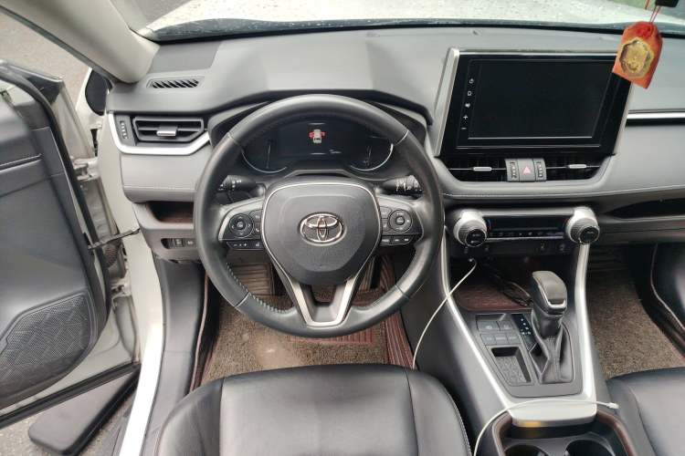 Used Toyota RAV4 2020 2.0L CVT Two-Wheel Drive Prestige Edition