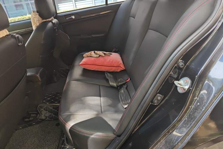 Used Mitsubishi Lancer EX 2012 Fashion Edition 1.8L CVT Comfort Version
