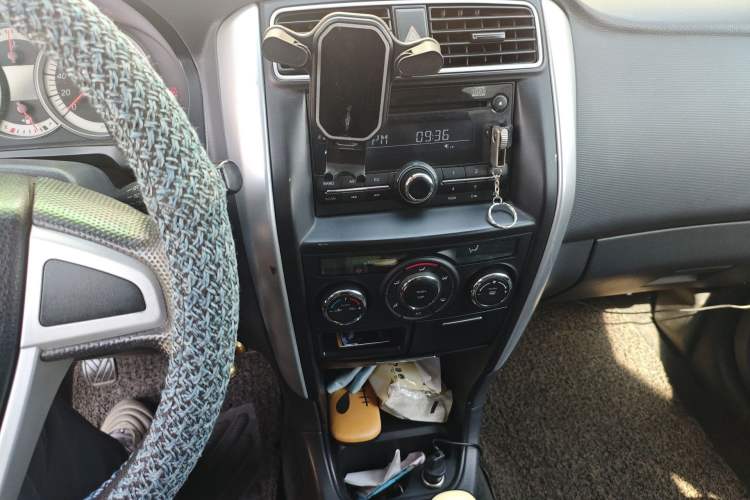 Used Suzuki Liana A6 2014 Hatchback 1.4L Manual Enjoyment Model Audio And AC Panel