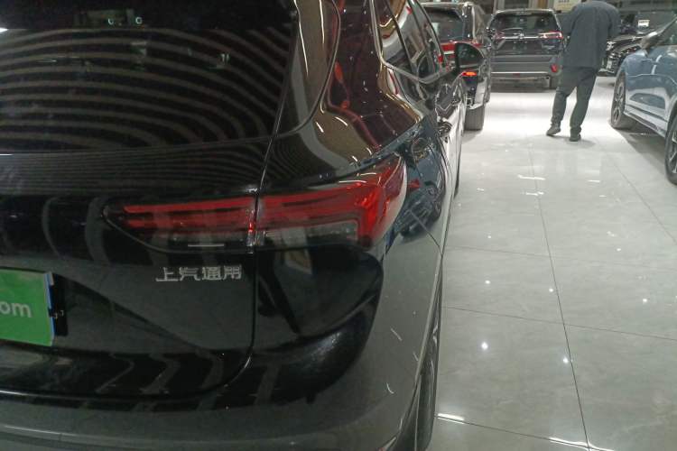 Used Buick Envision 2022 Encore S 552T Two-Wheel Drive Elite Model