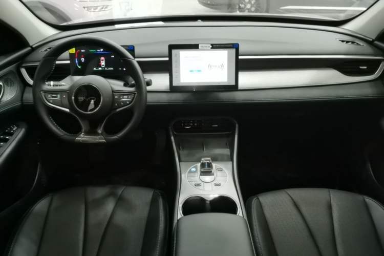Used BYD Seal 05 DM-i 2025 DM-i Smart Drive 55KM Luxury Model Center Console