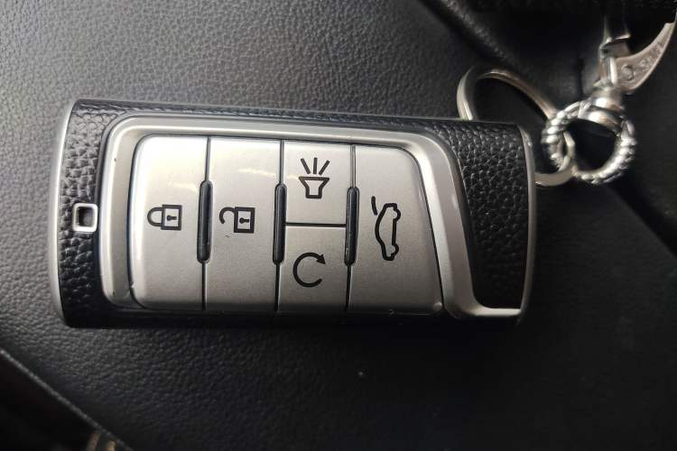 Used GAC Trumpchi GS5 2019 270T Automatic Luxury Edition Vehicle Key