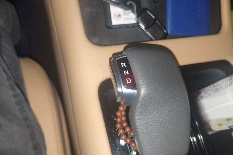 Used Hima AITO M7 2022 1.5T Rear-Drive Comfort Edition Gear Lever