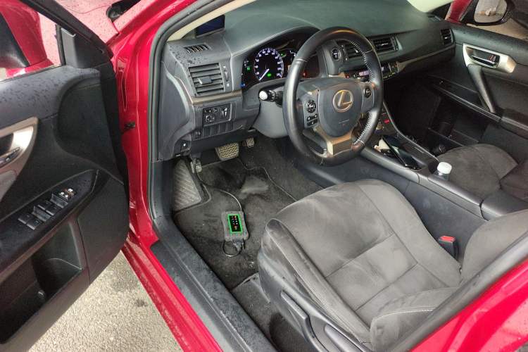 Used Lexus CT 2017 CT200h Elite Edition Solid Color China V Standard Driver Seat