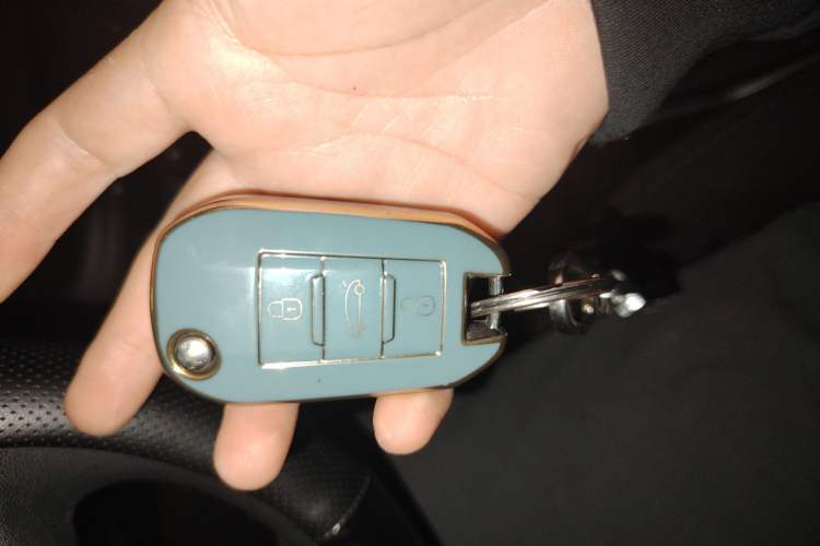 Used Peugeot 2008 2014 1.6L Automatic Fashion Edition
