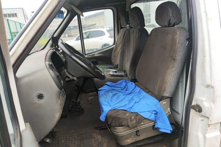 Used Ford Classic Transit 2009 2.8T Diesel Multi-Function Short Wheelbase Mid-Roof JX493ZLQ3