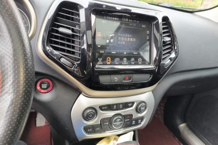 Used Jeep Cherokee 2016 2.4L 75th Anniversary Edition