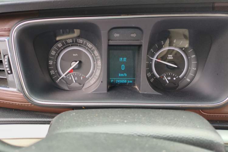 Used Buick GL8 2018 28T Luxury Model China VI Standard