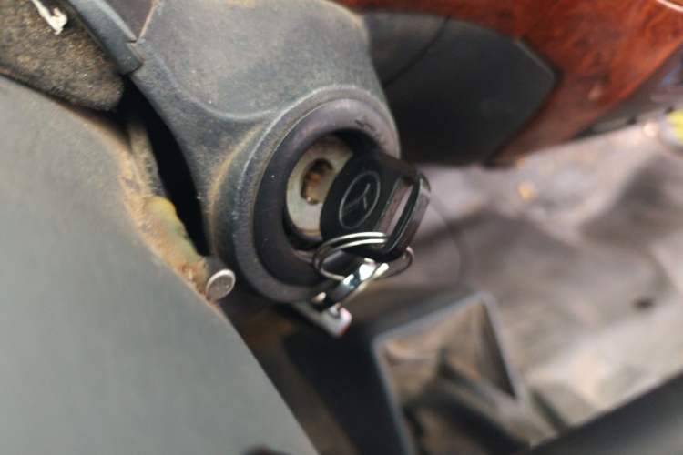 Used King Long Golden Way 2014 2.5T Yuchai Chuangxiang Version YC4FB90-P40C