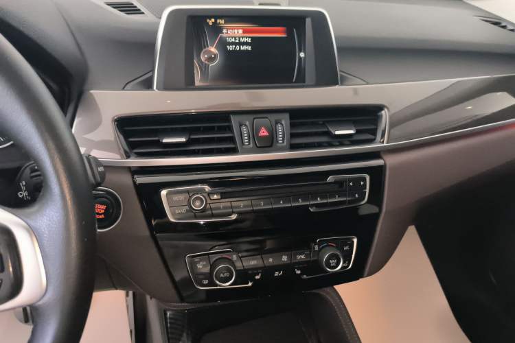 Used BMW X1 2016 sDrive20Li Luxury Model Audio And AC Panel