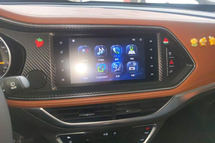 Used Zotye T300 2018 1.5L CVT Luxury Model Audio And AC Panel