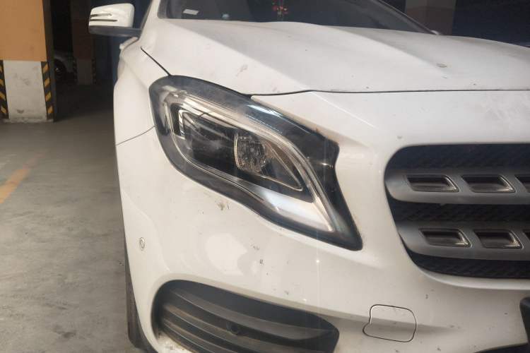 Used Mercedes-Benz GLA 2019 GLA 200 Fashion Model Right Front Headlight