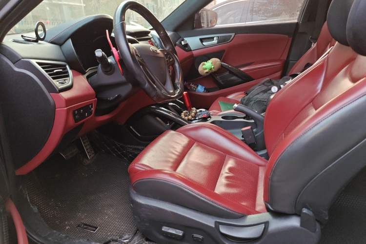 Used Hyundai Veloster 2015 1.6T Automatic Luxury Edition