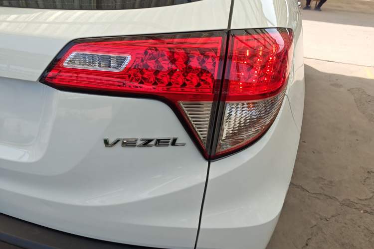Used Honda Vezel 2020 1.5L CVT Elite Edition Right Rear Taillight