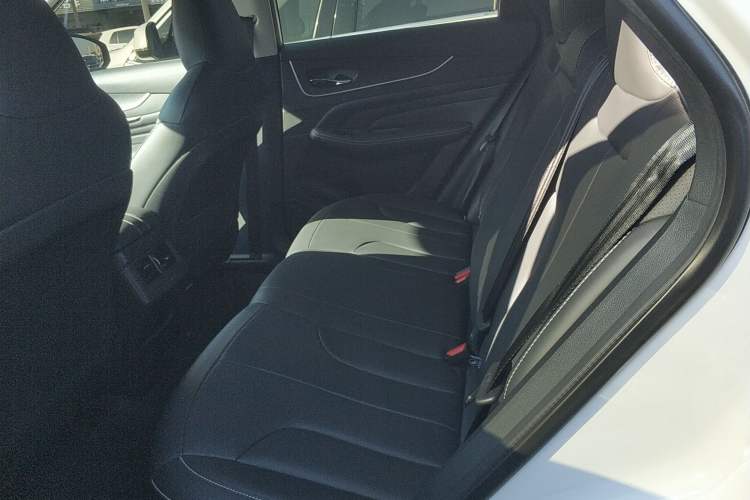 Used Venucia V DD-i 2023 110 km iE Version
