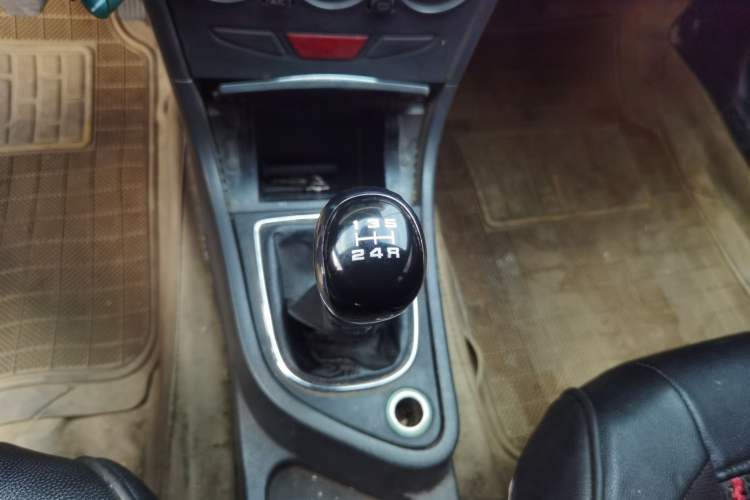 Used Dongfeng Aeolus S30 2013 1.6L Manual Entry-Level Model