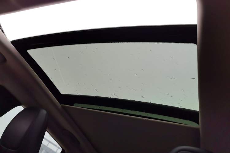 Used Jeep Cherokee 2016 2.0L Superior Edition Headliner