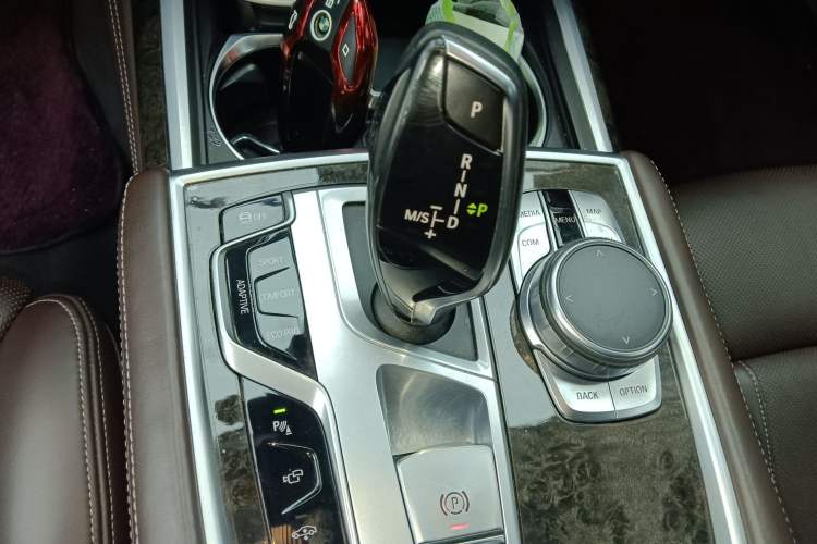 Used BMW 7 Series 2016 730Li Luxury Model Gear Lever