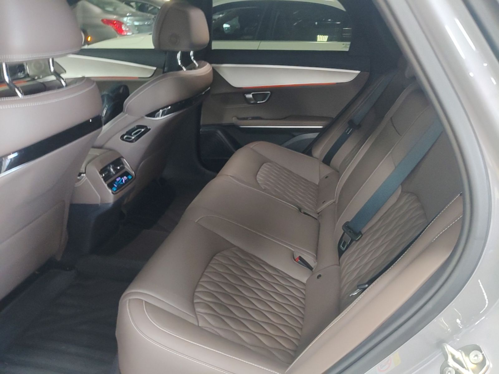 BYD Han 2025 DM-i 125KM Elite Model — снимка 20