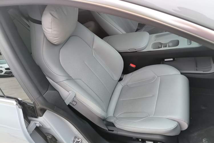 Used Nio ET5T 2025 75 kWh Touring
