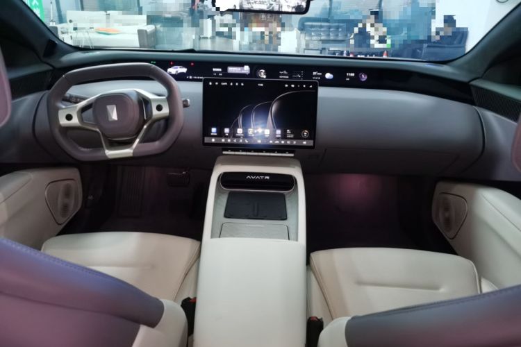 Used Avatr 12 2024 650 Three-Laser Four-Wheel Drive Performance Edition Center Console