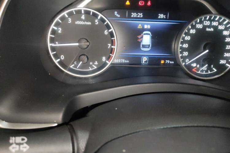 Used Nissan Murano 2021 2.5L XL Two-Wheel Drive Smart Connect Luxury Edition Odometer Close Up