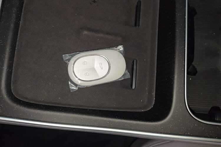 Used Nio ET5 2025 100 kWh Vehicle Key