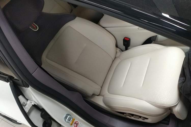 Used Avatr 06 2025 Max All-Electric Version Right Front Seat