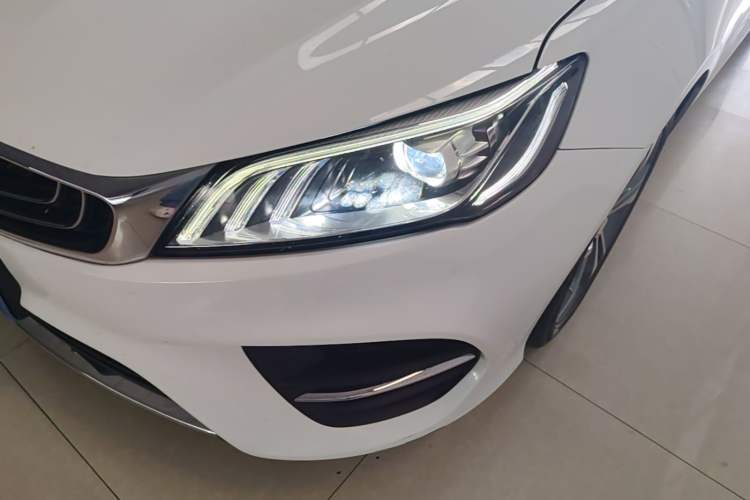 Ojetý Geely Auto Binray 2020 1.4T CVT Asian Games Edition