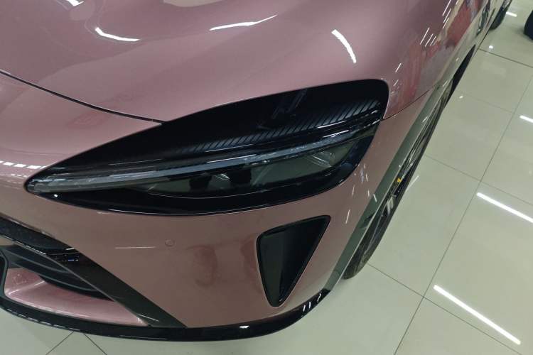 Used Xiaomi Auto YU7 2025 Ultra-Long Range All-Wheel Drive Pro Version
