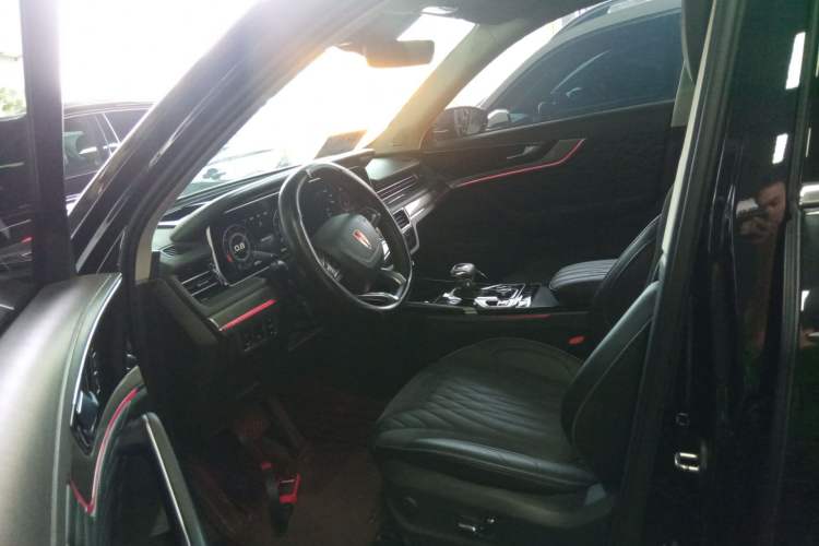 Used Hongqi HS5 2022 Revised Version 2.0T Smart Connect Flagship Edition
