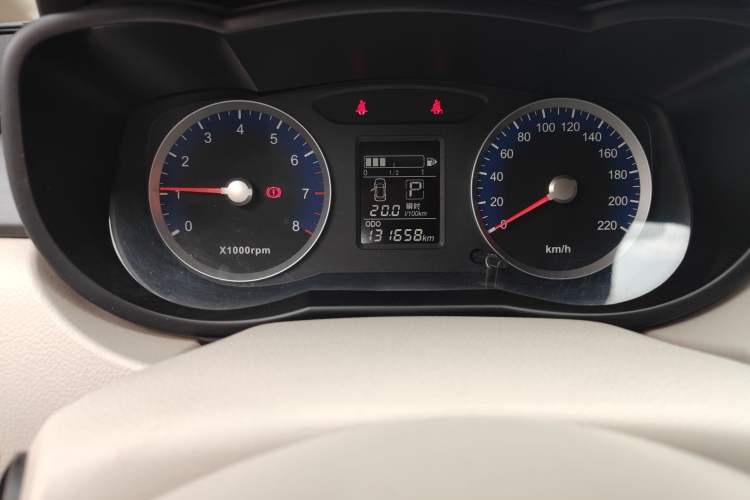 Used Venucia D50 2015 1.6L Automatic Fashion Edition
