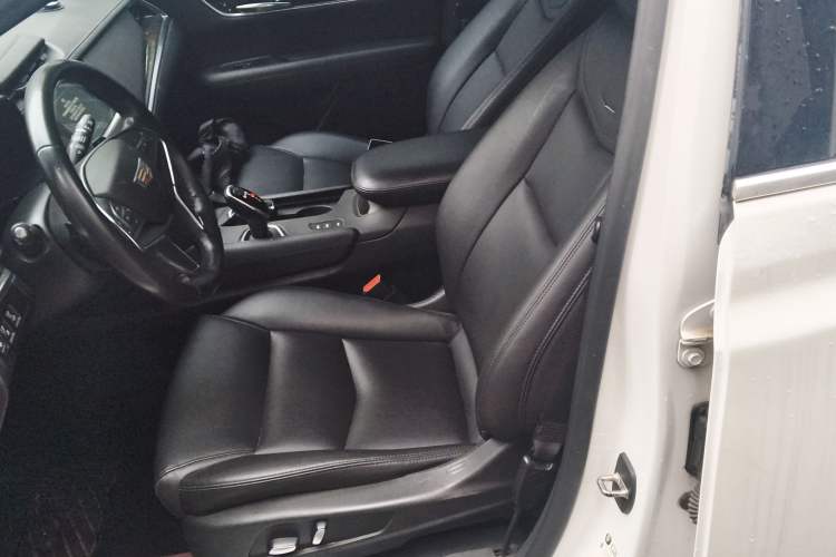 Used Cadillac XT5 2018 28E Four-Wheel Drive Tech Version