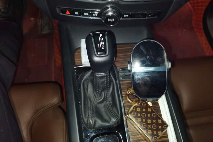 Used Volvo XC60 2021 T5 4x4 Smart Luxury Edition