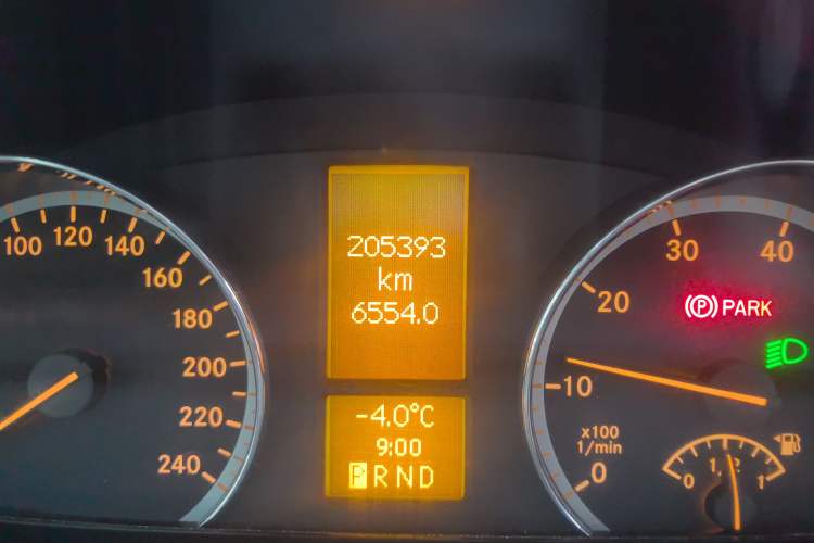 Used Mercedes-Benz Viano 2011 2.5L Prestige Edition