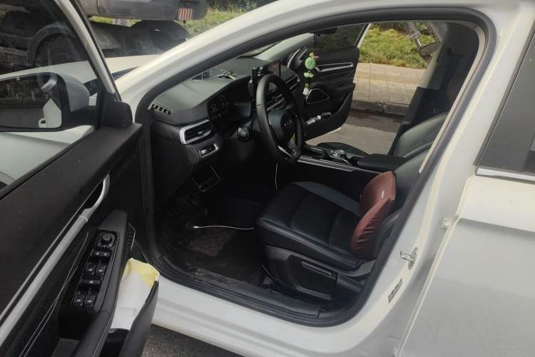 Used Geely Auto Emgrand 2023 4th Generation Champion Edition 1.5L CVT Prestige Model