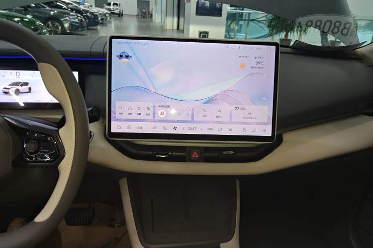 Used Lynk & Co 06 EM-P 2023 EM-P 126 Long-Range Halo