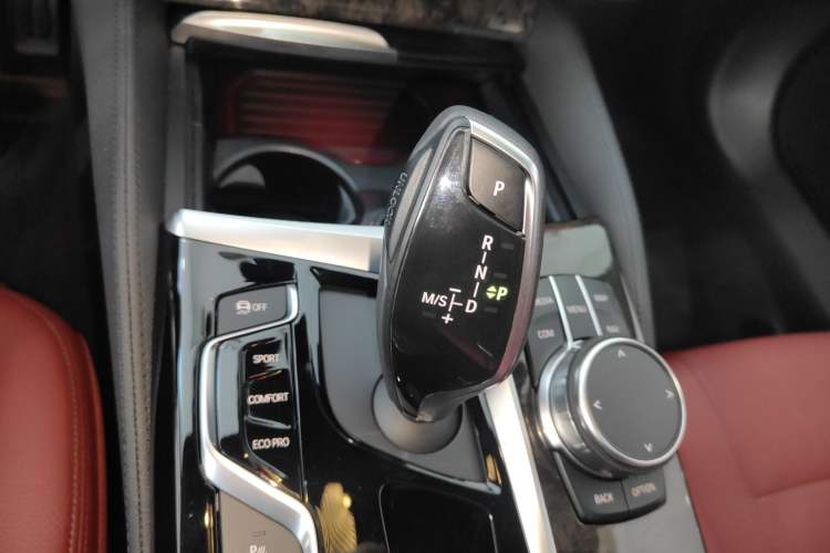 Used BMW 5 Series 2018 Restyled 530Li Luxury Edition M Sport Package
